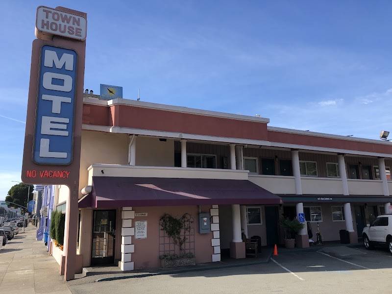 Town House Motel