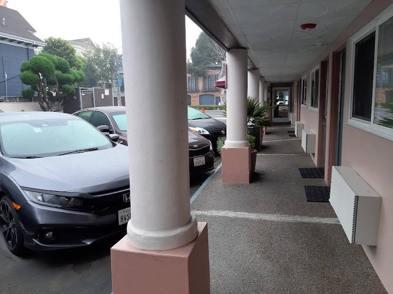 Town House Motel